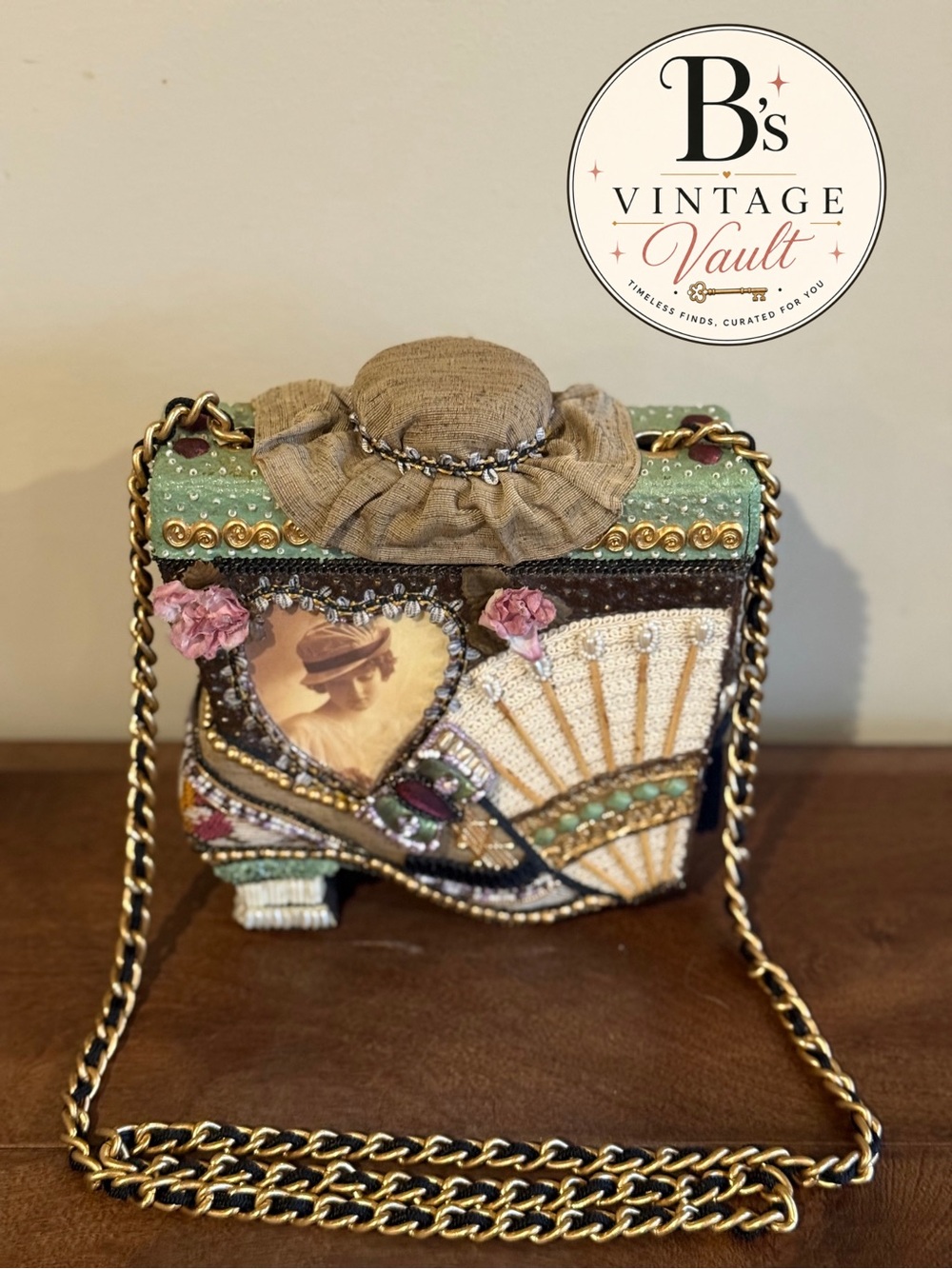 RARE VINTAGE Mary Frances Victorian Boot box bag - Picture 2 of 9
